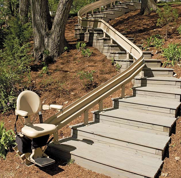 Bruno Curved Outdoor Lift