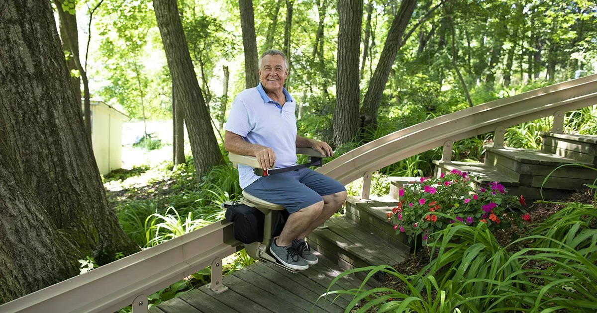 Elite Curved Outdoor Stair Lift