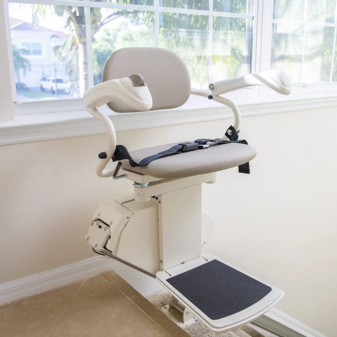 SL300 Pinnacle Stairlifts