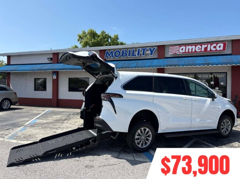 2026 Toyota Sienna SE
