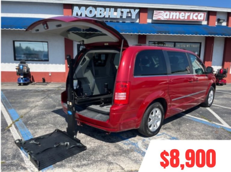 2010 Chrysler Town & Country