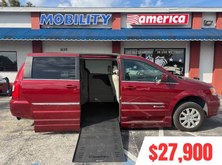 2015 Chrysler Town & Country Touring