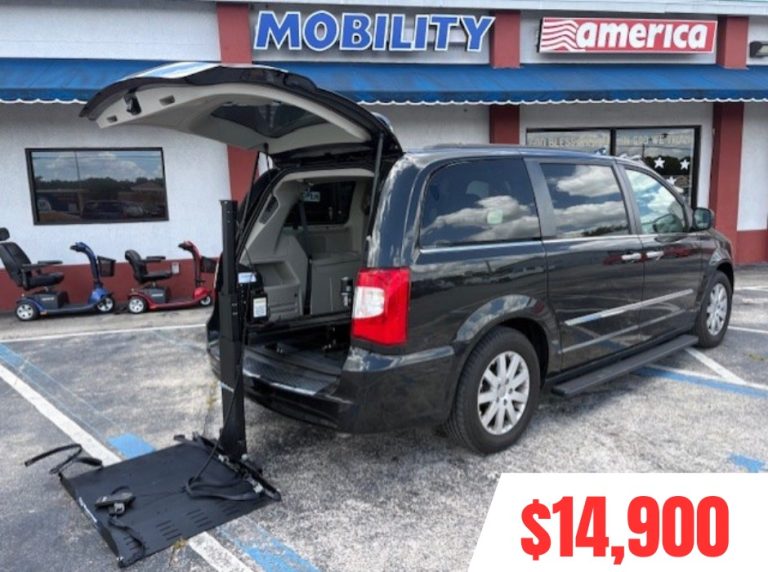 2016 Chrysler Town & Country