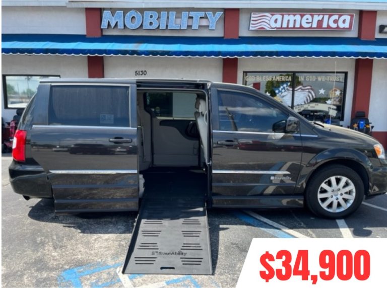 2015 Chrysler Town & Country